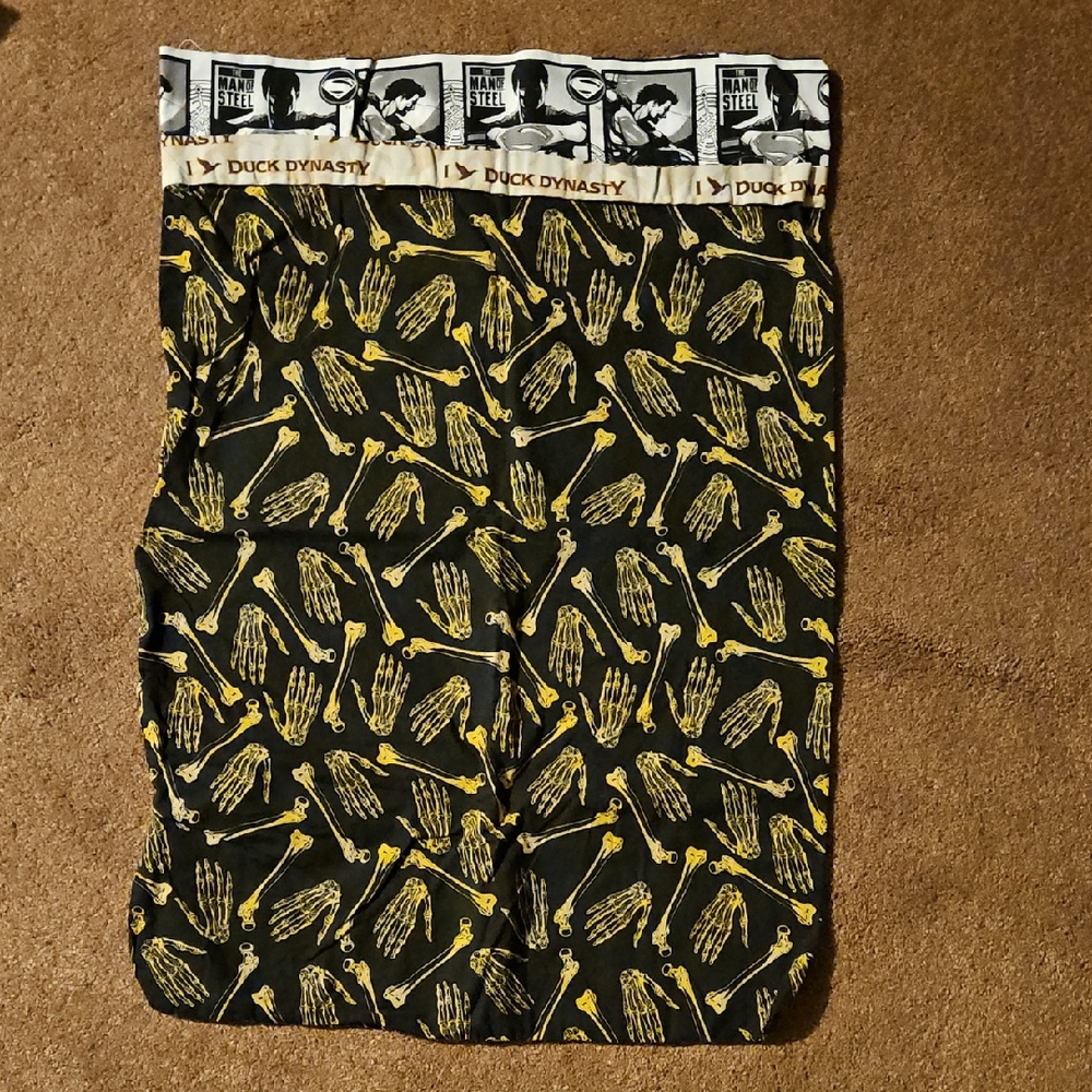 Duck Dynasty Skeleton Print Pillow Case